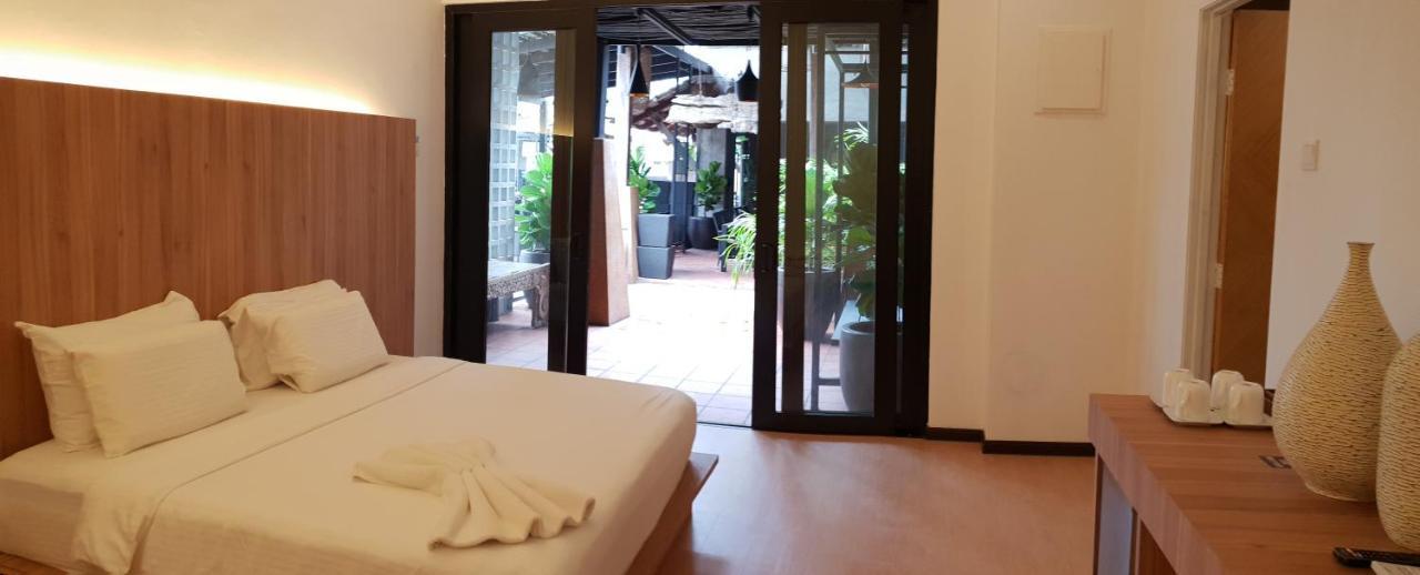 Lot 33 Boutique Hotel Pantai Cenang  Εξωτερικό φωτογραφία